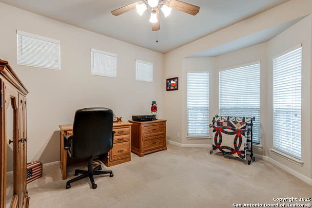 Listing photo id 6 for 9510 Tioga Cv