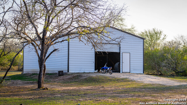 Listing photo id 21 for 4976 County Road 116