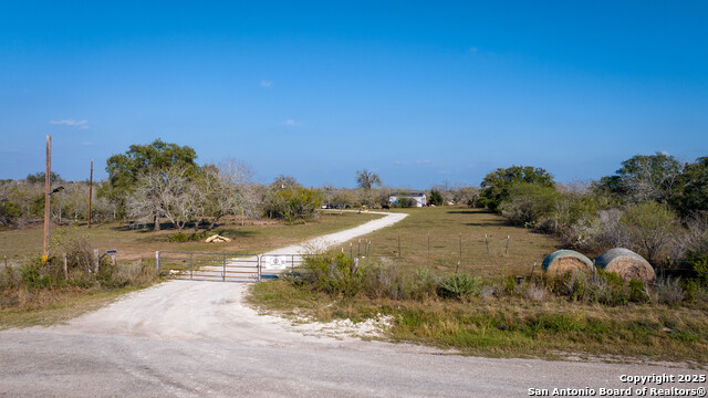 Listing photo id 41 for 4976 County Road 116