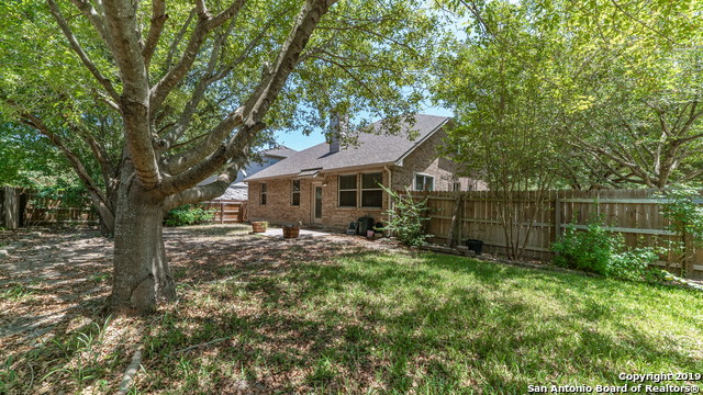 Listing photo id 23 for 501 Ginsberg Dr