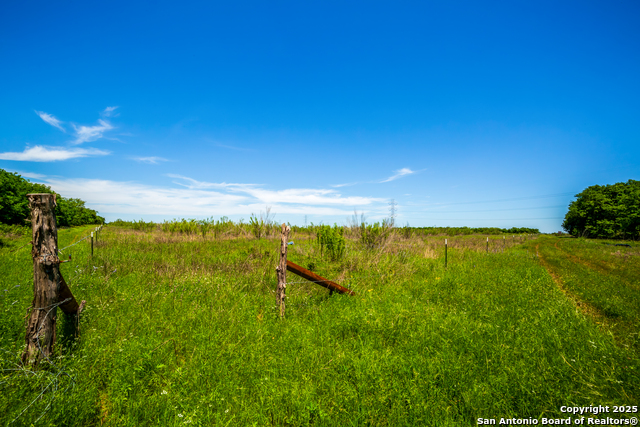 Listing photo id 2 for 8263 Huber Rd