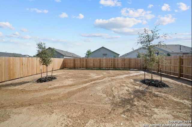 Listing photo id 21 for 9311 Selene Place