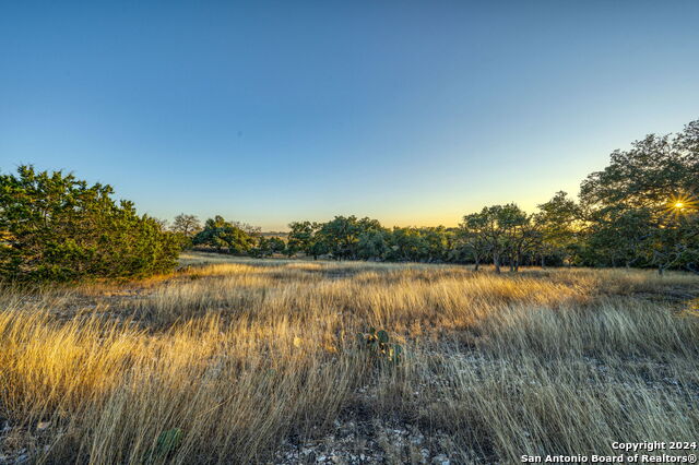 Image 12 of 50 For 1700 Cattlemans Crossing