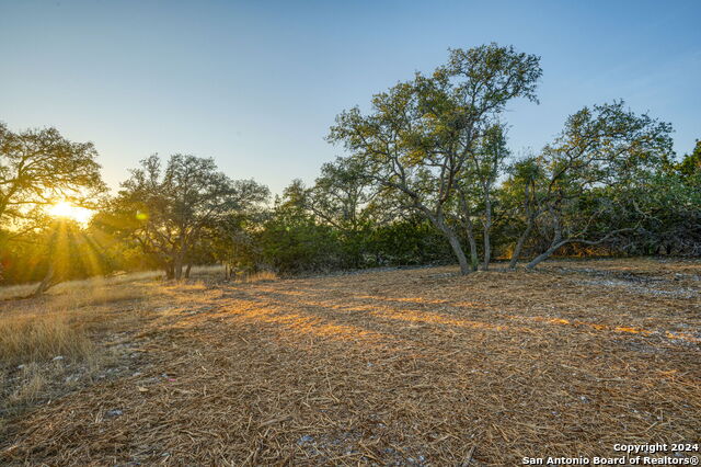Image 15 of 50 For 1700 Cattlemans Crossing