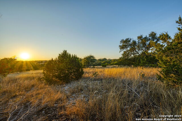 Image 17 of 50 For 1700 Cattlemans Crossing