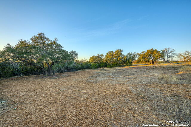 Image 19 of 50 For 1700 Cattlemans Crossing