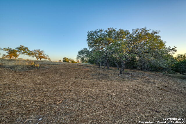 Image 21 of 50 For 1700 Cattlemans Crossing