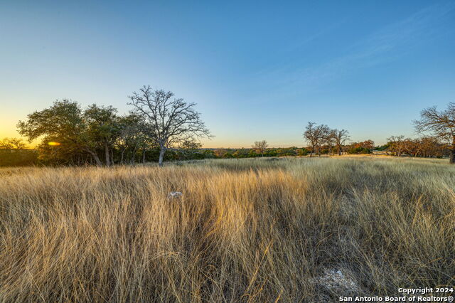Image 24 of 50 For 1700 Cattlemans Crossing