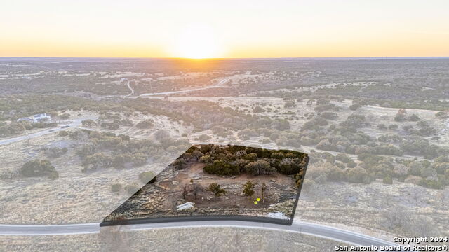 Image 28 of 50 For 1700 Cattlemans Crossing