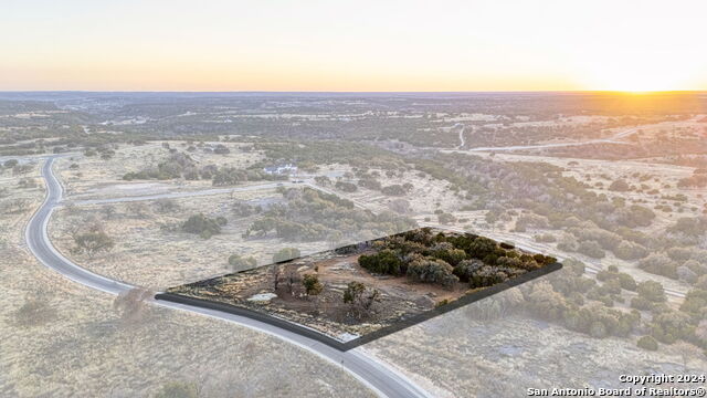 Image 30 of 50 For 1700 Cattlemans Crossing