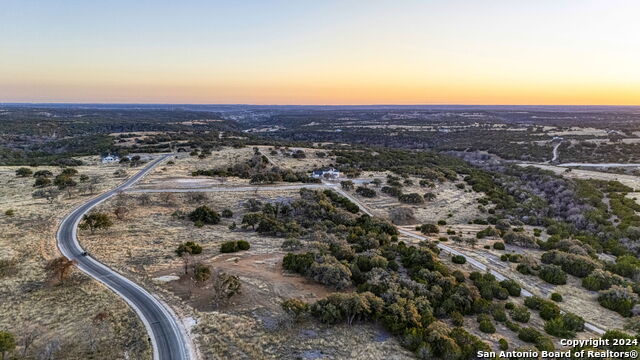 Image 33 of 50 For 1700 Cattlemans Crossing