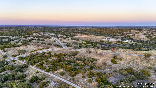 Image 43 of 50 For 1700 Cattlemans Crossing