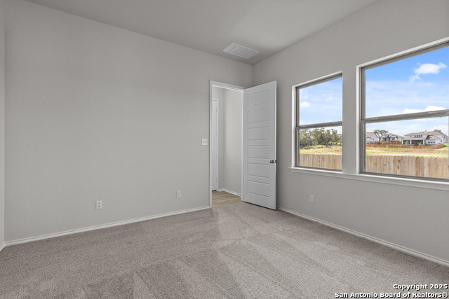 Image 13 of 24 For 283 Ainslie Street W