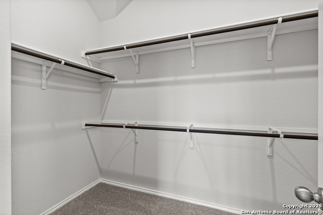 Image 17 of 24 For 283 Ainslie Street W