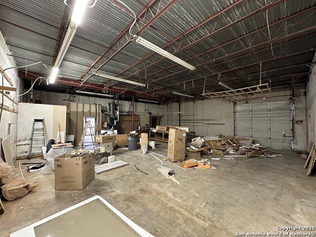 Listing photo id 4 for 1110 Basse Rd