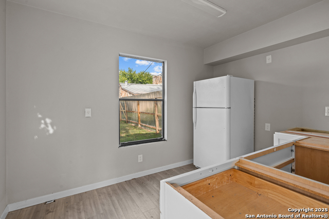 Listing photo id 26 for 254 El Monte