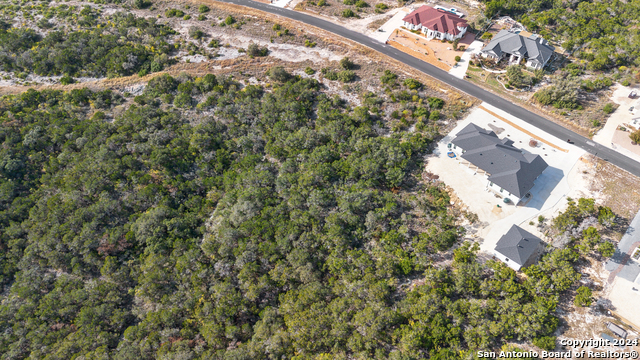 Listing photo id 8 for Pr 2771 Unit 1 Lot 7