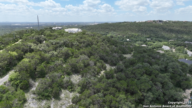 Image 2 of 12 For 15323 Escarpment Oak