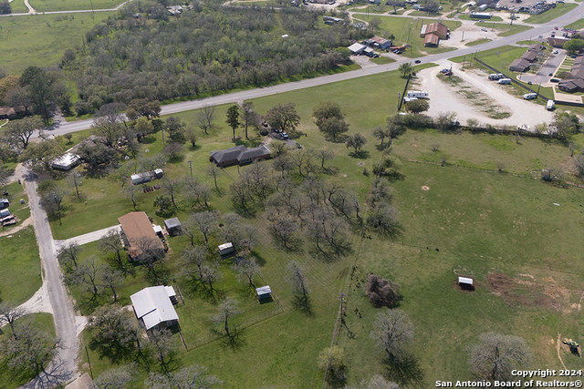 Listing photo id 4 for 3534 Us Highway 90a