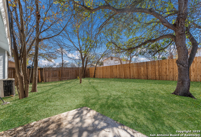 Listing photo id 25 for 9735 Misty Ash Dr