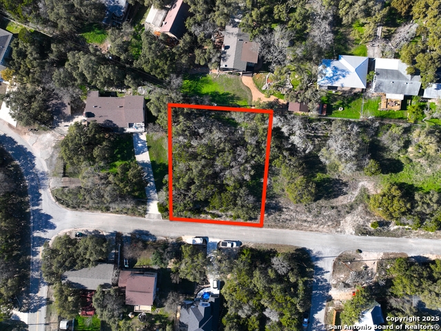 Listing photo id 4 for 629 Hillclimb