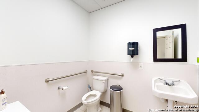 Listing photo id 17 for 20121 Park Row Dr