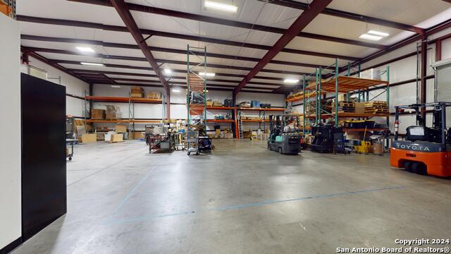 Listing photo id 21 for 20121 Park Row Dr