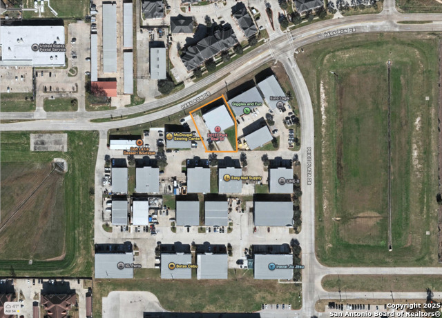 Listing photo id 26 for 20121 Park Row Dr