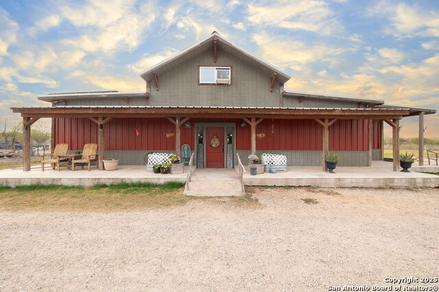 Details for 918 County Road 5710, Devine, TX 78016