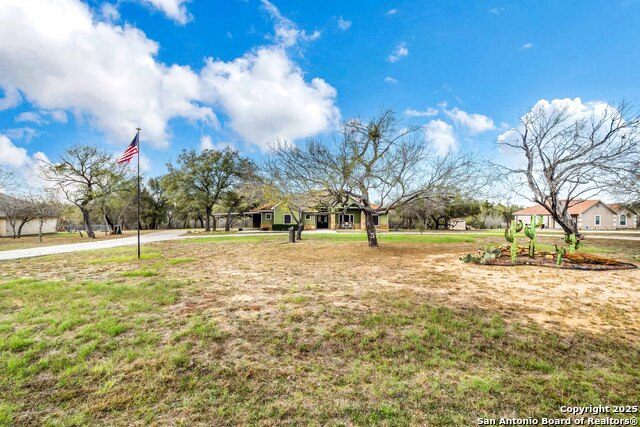 Listing photo id 0 for 575 Cimarron Square