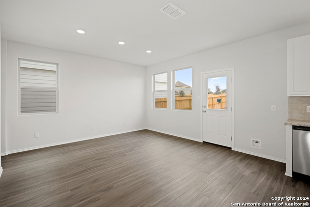 Image 6 of 17 For 4906 Sandstone Way