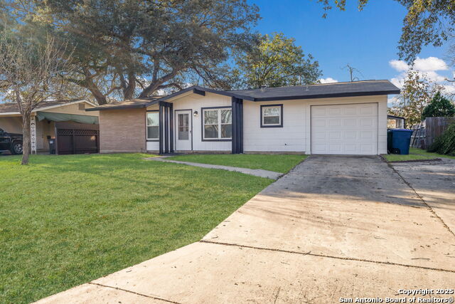 Listing photo id 0 for 2614 Lovelace Blvd