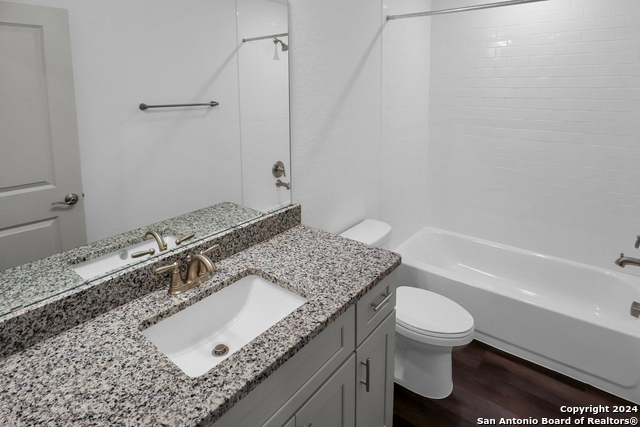 Image 13 of 16 For 10224 Eaglewood Nook  101