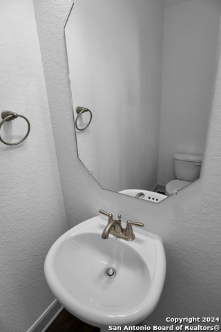 Image 14 of 16 For 10224 Eaglewood Nook  101