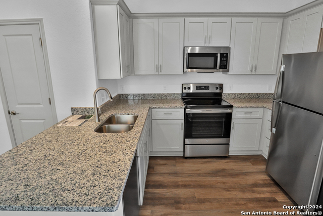 Image 5 of 16 For 10224 Eaglewood Nook  101