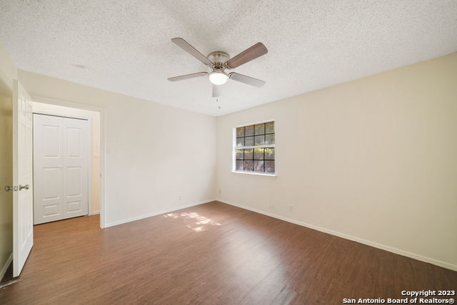 Image 22 of 29 For 206 Bexar Dr