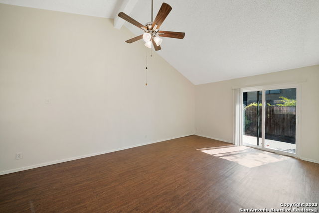 Image 9 of 29 For 206 Bexar Dr