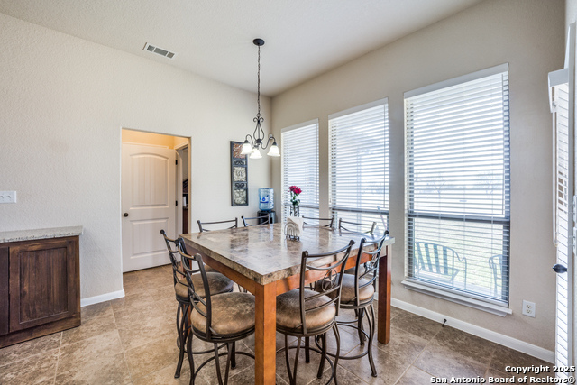Listing photo id 8 for 16371 Borregas Road