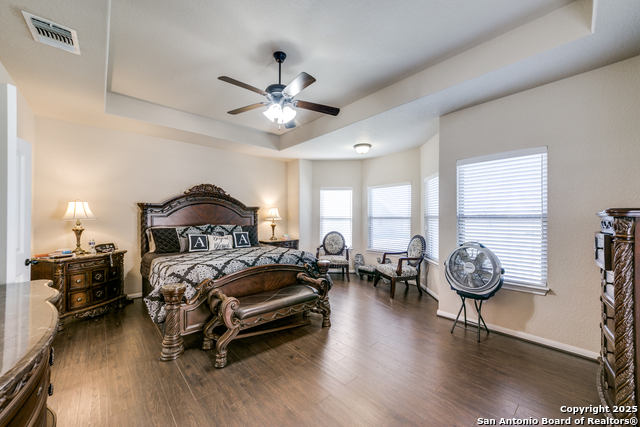 Listing photo id 12 for 16371 Borregas Road
