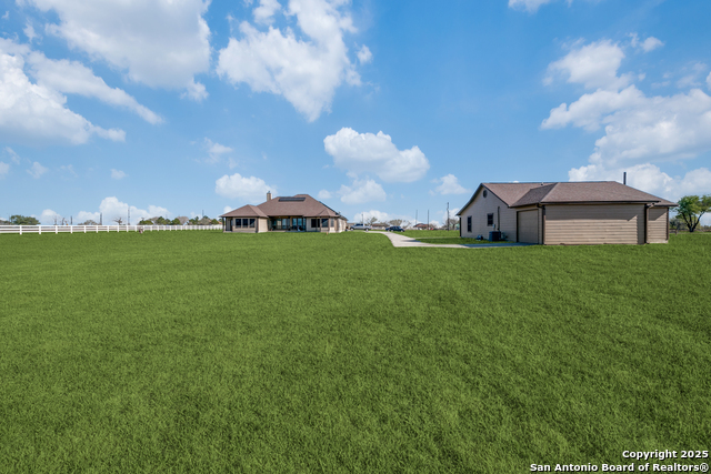 Listing photo id 30 for 16371 Borregas Road