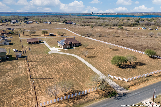 Listing photo id 36 for 16371 Borregas Road