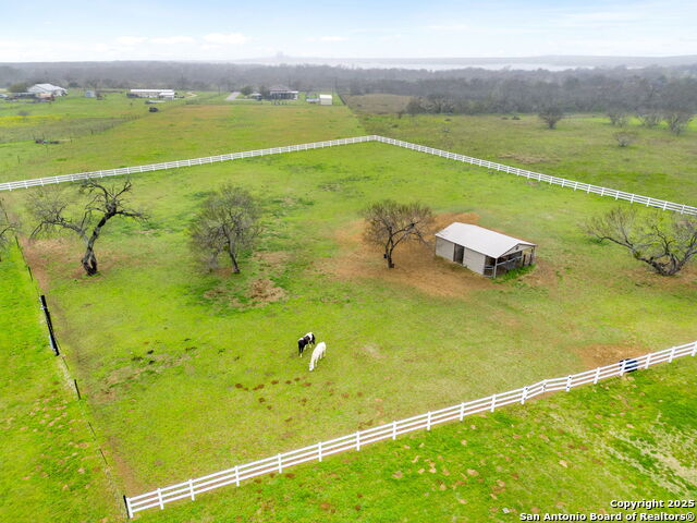 Listing photo id 45 for 16371 Borregas Road