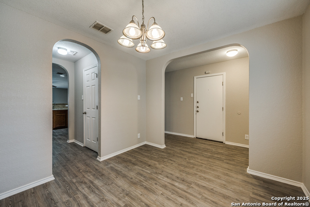 Listing photo id 6 for 6611 Poseidon Way