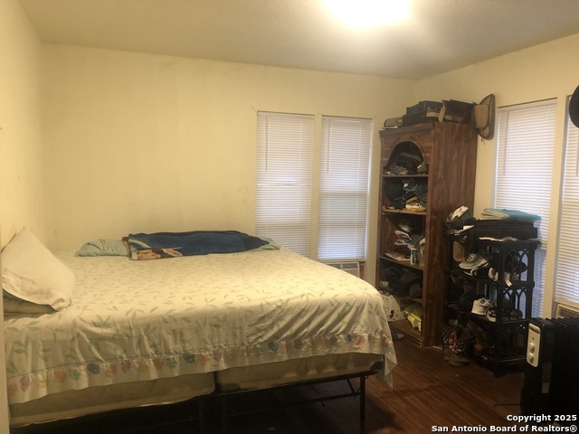 Image 6 of 21 For 446 Blue Bonnet St