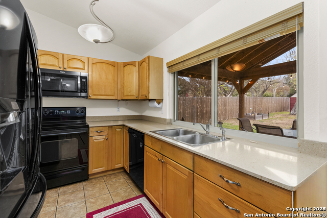 Image 16 of 32 For 8319 Brookline