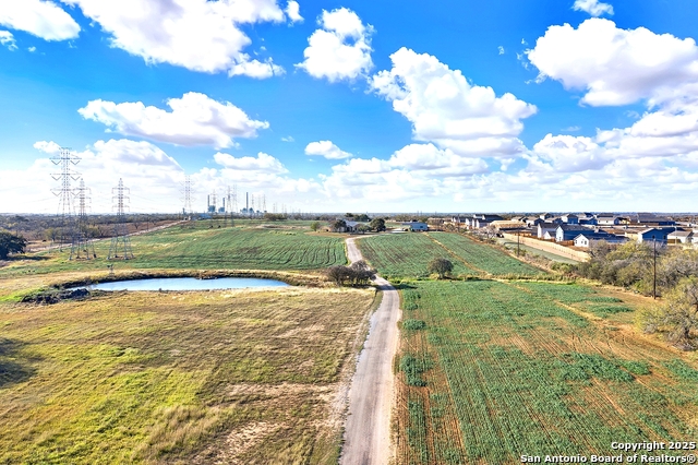 Listing photo id 8 for 8630 New Sulphur Springs Rd.
