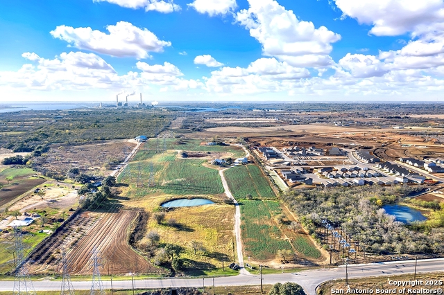 Listing photo id 11 for 8630 New Sulphur Springs Rd.