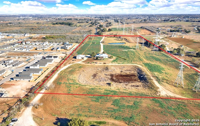 Listing photo id 13 for 8630 New Sulphur Springs Rd.