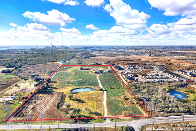 Listing photo id 14 for 8630 New Sulphur Springs Rd.