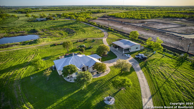 Listing photo id 1 for 8630 New Sulphur Springs Rd.